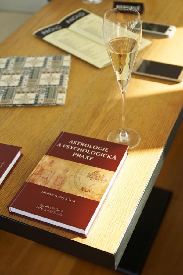 Kniha Astrologie a psychologická praxe - Image 3
