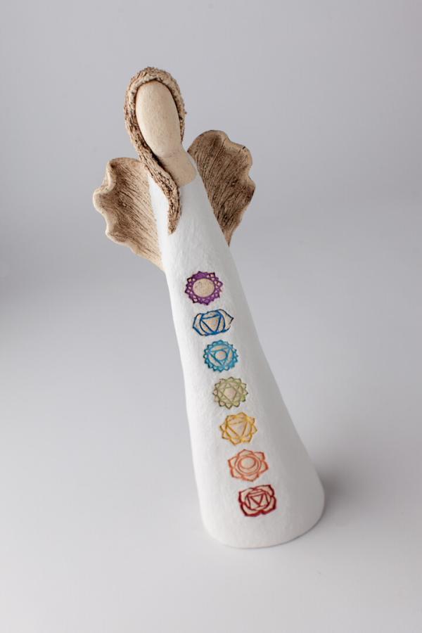 Anděl bílý se symboly čaker 35 cm - Image 2