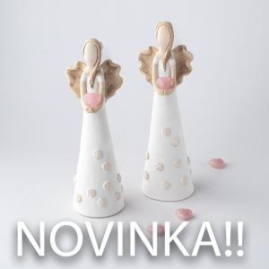 Andílek s bílými kvítky 35 cm